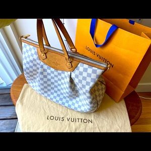 Authentic Louis Vuitton Siracusa Gm Damier,